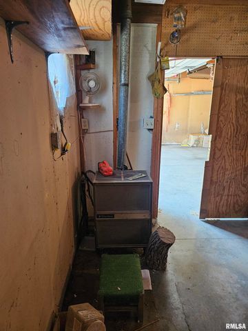 5306 E CAMBRON Avenue, Chillicothe, IL 61523