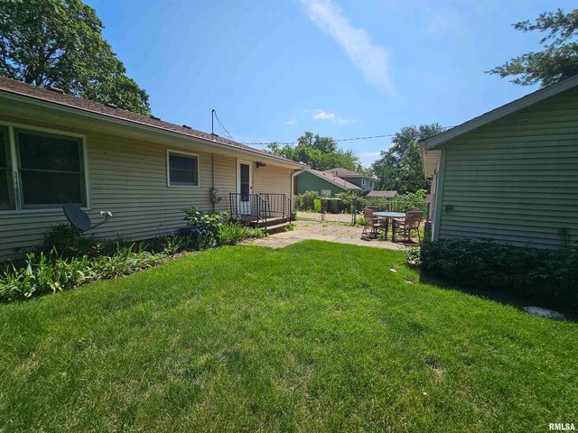 5306 E CAMBRON Avenue, Chillicothe, IL 61523