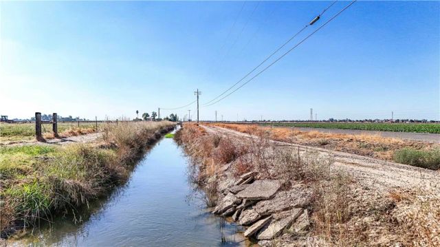 4321 E Mission Avenue, Merced, CA 95341