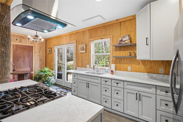 401 Rocky Bottom Road, Sunset, SC 29685