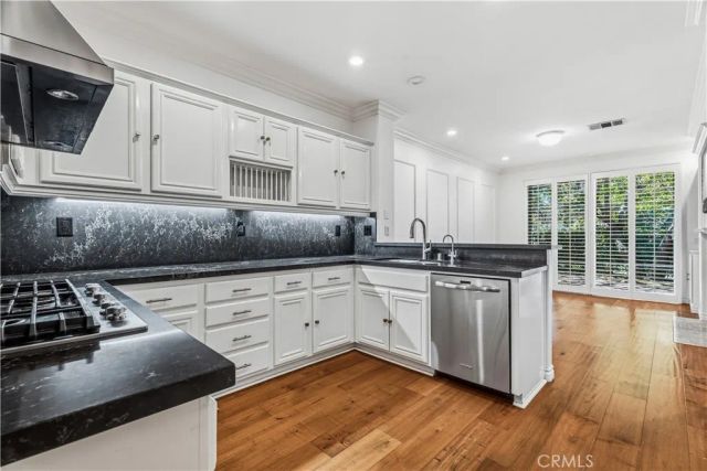 26803 Matisse, Valencia, CA 91355