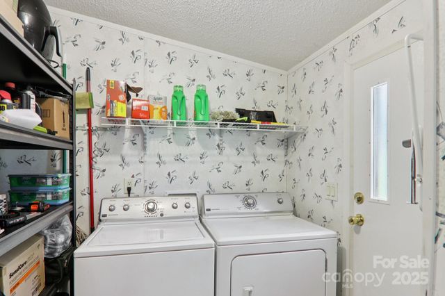 122 Dena Nix Lane, Hendersonville, NC 28792