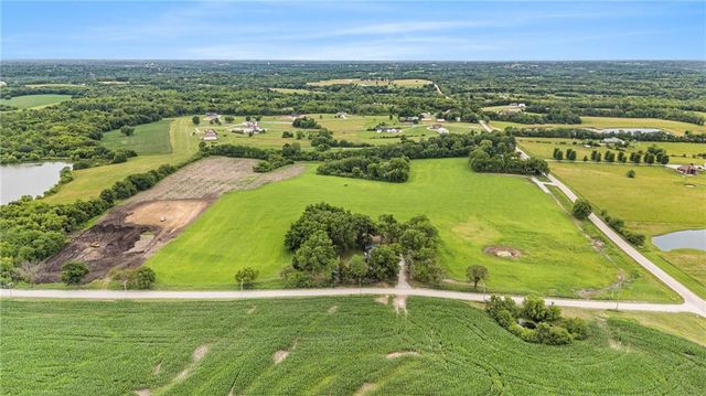 52 SE 208th Street, Holt, MO 64048