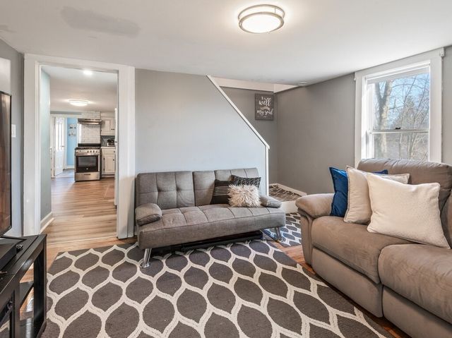 229 Sterling St, Clinton, MA 01510