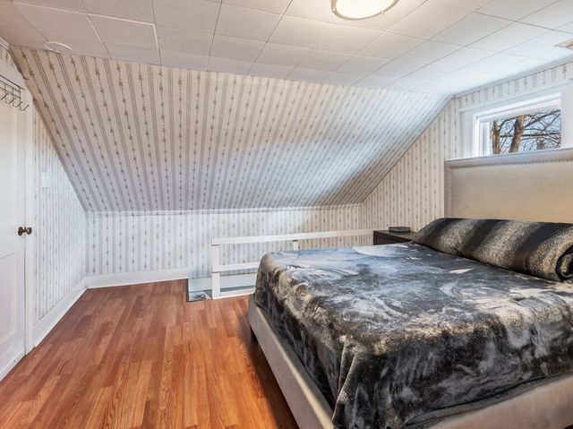 229 Sterling St, Clinton, MA 01510