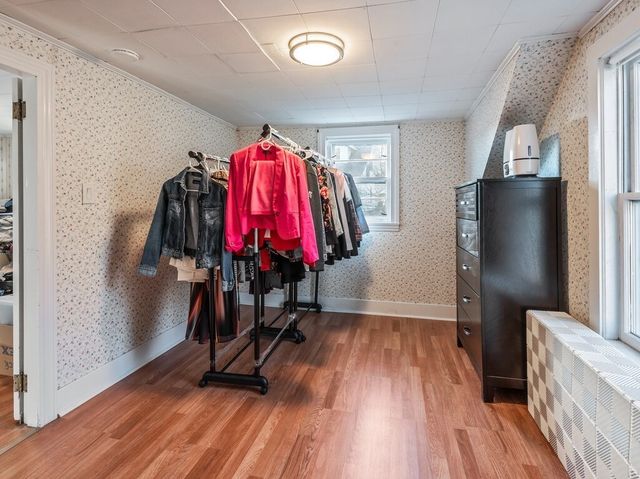 229 Sterling St, Clinton, MA 01510