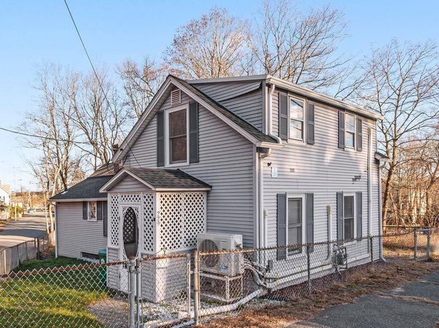 229 Sterling St, Clinton, MA 01510