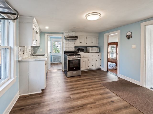 229 Sterling St, Clinton, MA 01510