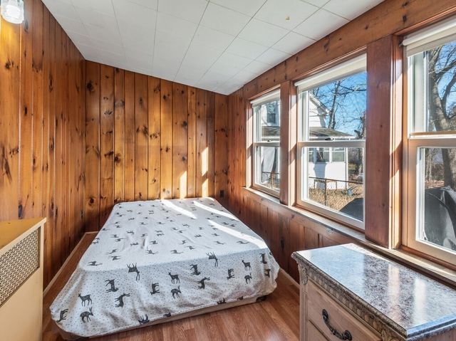 229 Sterling St, Clinton, MA 01510