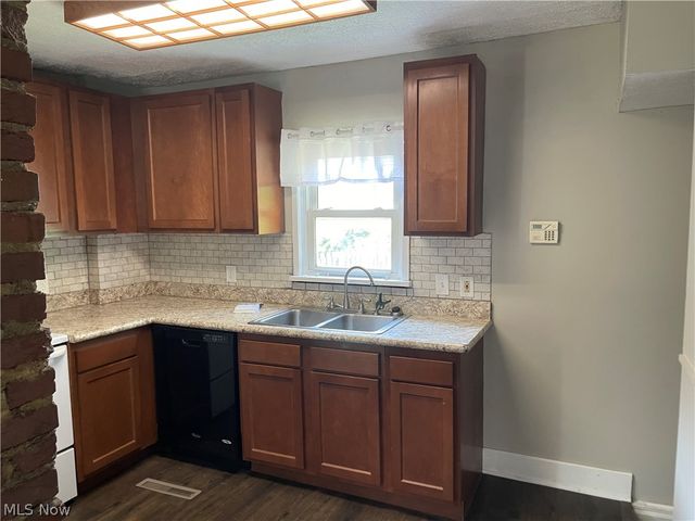 1254 Wilbur Avenue, Akron, OH 44301