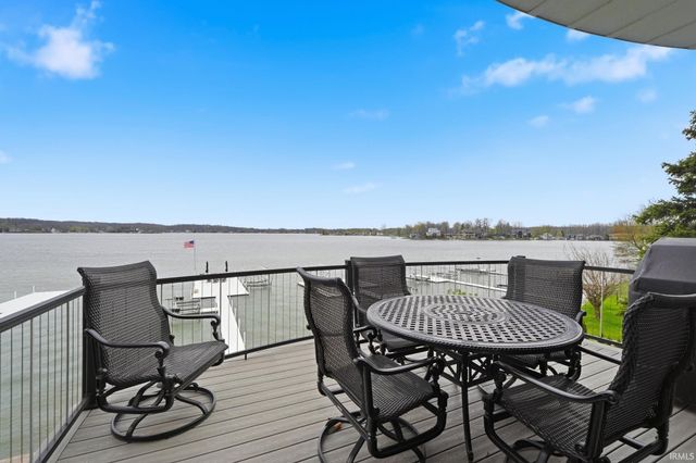 1880 Lane 105 Lake James Lane, Angola, IN 46703