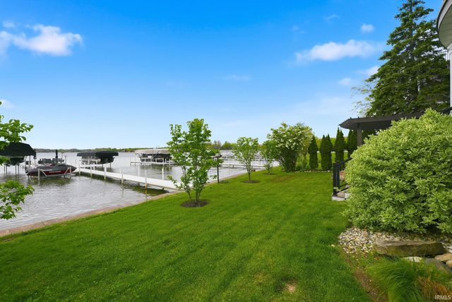 1880 Lane 105 Lake James Lane, Angola, IN 46703