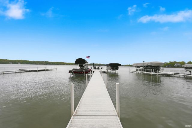 1880 Lane 105 Lake James Lane, Angola, IN 46703