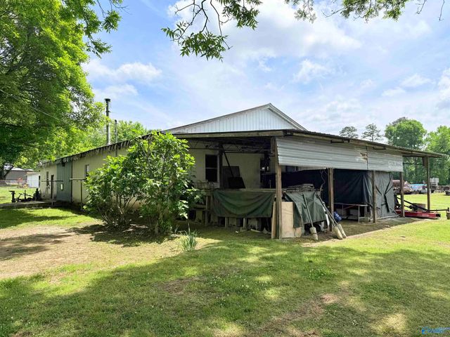 2143 Union Grove Road, Guntersville, AL 35976
