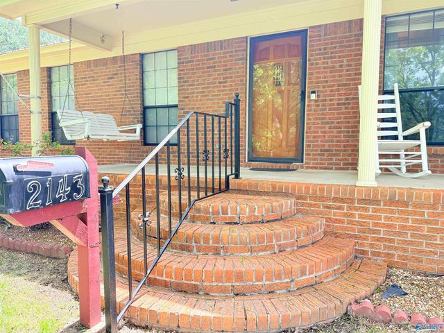 2143 Union Grove Road, Guntersville, AL 35976