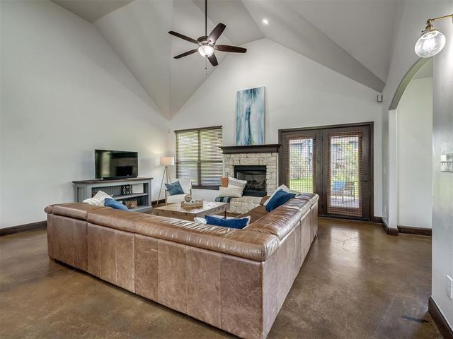 17400 Barrington Hills Lane, Edmond, OK 73012