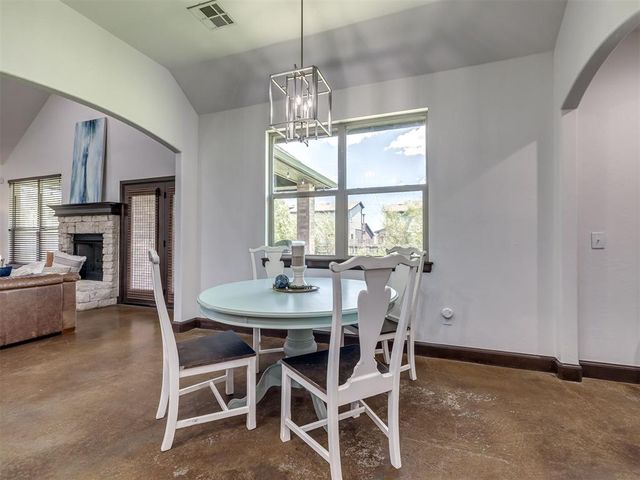 17400 Barrington Hills Lane, Edmond, OK 73012