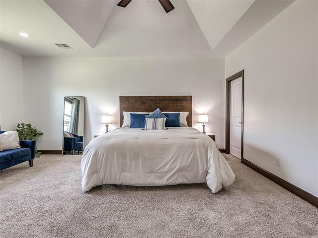 17400 Barrington Hills Lane, Edmond, OK 73012
