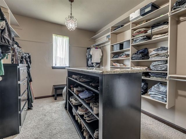 17400 Barrington Hills Lane, Edmond, OK 73012