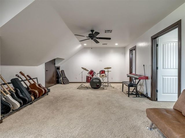 17400 Barrington Hills Lane, Edmond, OK 73012
