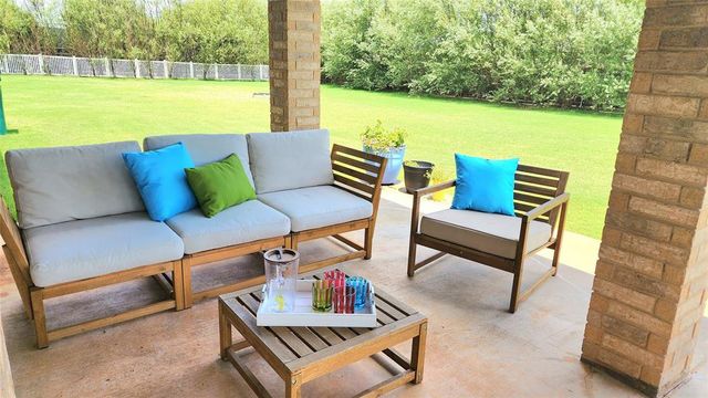 17400 Barrington Hills Lane, Edmond, OK 73012