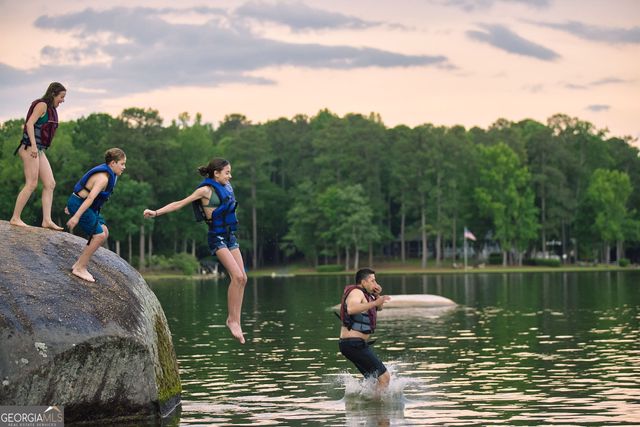 1100 Lake Drive, Greensboro, GA 30642