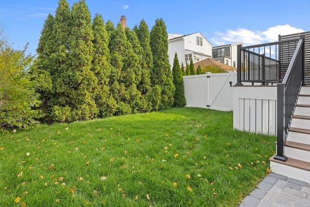 29 Dartmouth St 29, Arlington, MA 02474