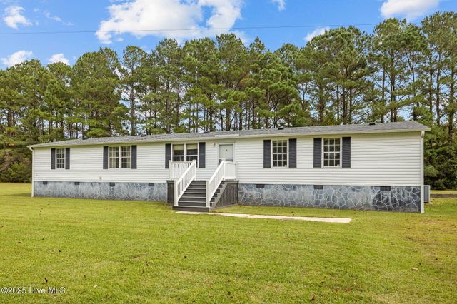 284 & 286 Mill Creek Road, Newport, NC 28570