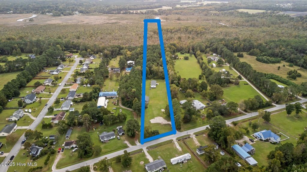 284 & 286 Mill Creek Road, Newport, NC 28570
