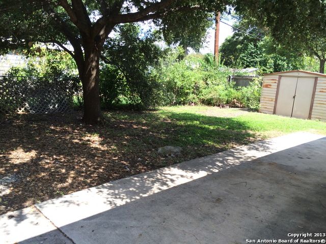 2139 BABS DR, San Antonio, TX 78213