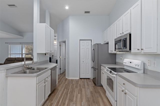 10041 KIMBROUGH DRIVE, Brooksville, FL 34601