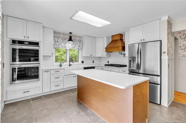 6093 Dunes Drive, Sanford, NC 27332