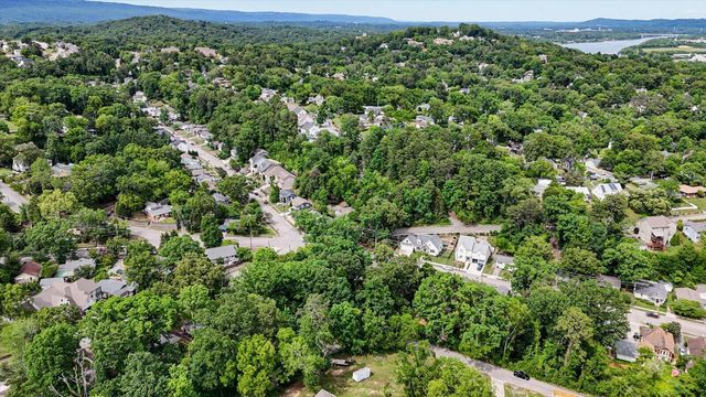 1128 Tremont Street, Chattanooga, TN 37405