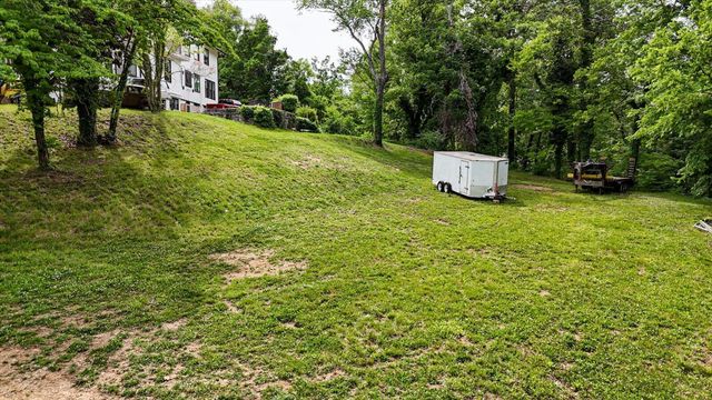 1128 Tremont Street, Chattanooga, TN 37405