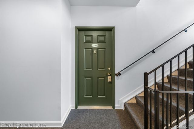 14203 Pinehurst Lane, Grand Blanc, MI 48439