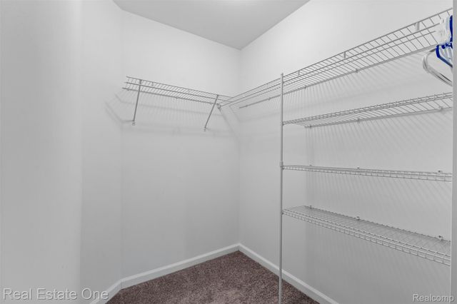 14203 Pinehurst Lane, Grand Blanc, MI 48439