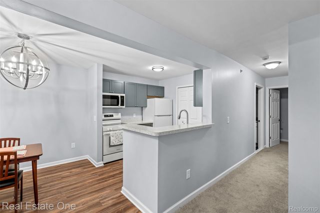 14203 Pinehurst Lane, Grand Blanc, MI 48439