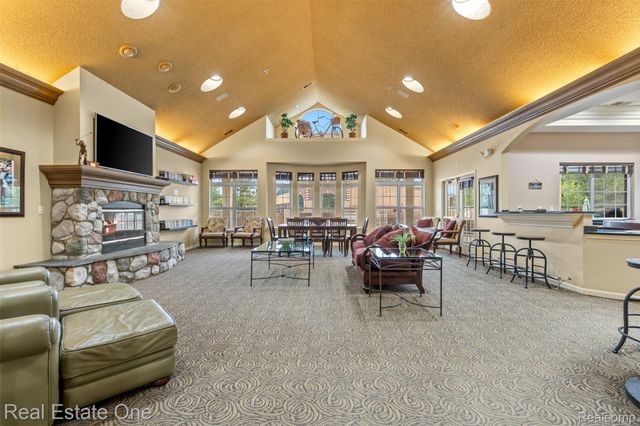 14203 Pinehurst Lane, Grand Blanc, MI 48439