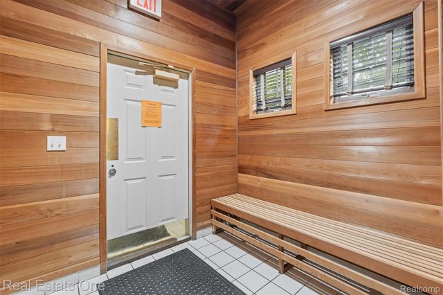 14203 Pinehurst Lane, Grand Blanc, MI 48439