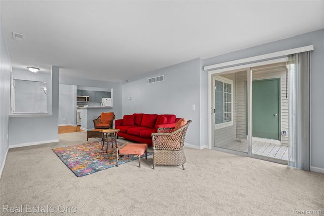 14203 Pinehurst Lane, Grand Blanc, MI 48439