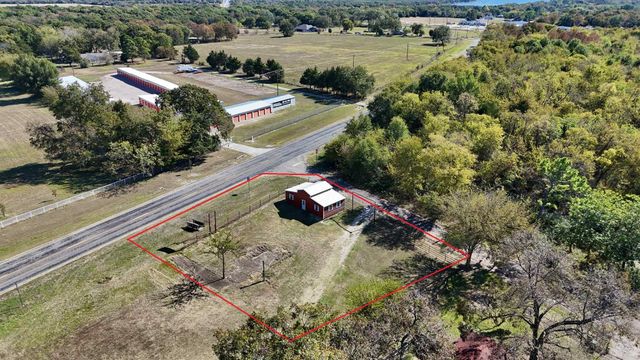 102 Rs County Road 1622, Lone Oak, TX 75453