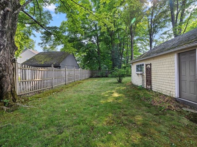 8 West Street, Westborough, MA 01581