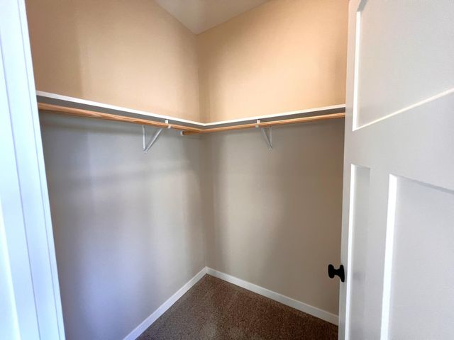 25850 Emerson Court, Wyoming, MN 55092