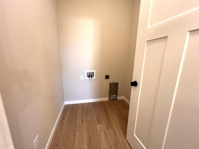 25850 Emerson Court, Wyoming, MN 55092