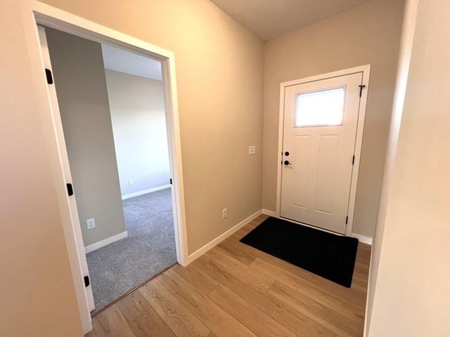 25850 Emerson Court, Wyoming, MN 55092