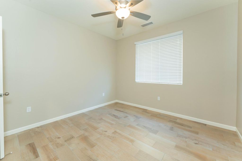 Image 24 of property listing at 30480 Bellwood Road, Visalia, CA 93291