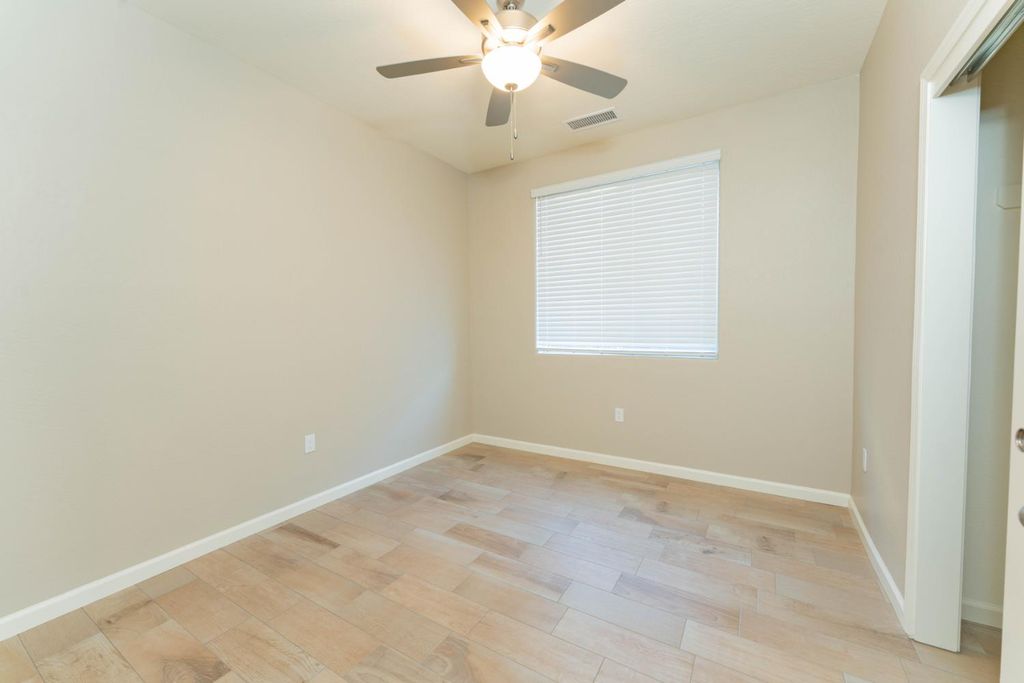 Image 25 of property listing at 30480 Bellwood Road, Visalia, CA 93291