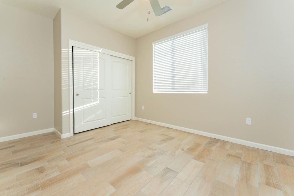 Image 32 of property listing at 30480 Bellwood Road, Visalia, CA 93291