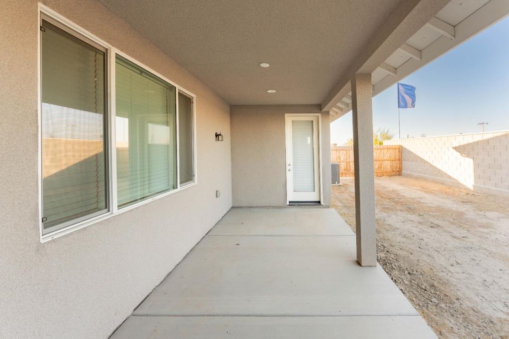 Image 34 of property listing at 30480 Bellwood Road, Visalia, CA 93291