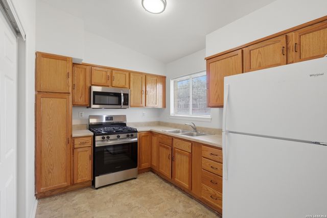 803 OBLATE DR, San Antonio, TX 78216